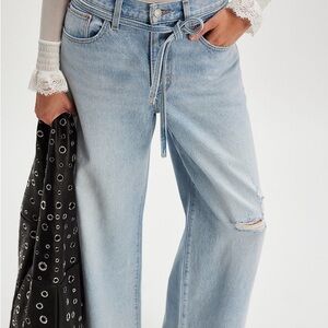 Levi’s XL Straight Ripped Jean